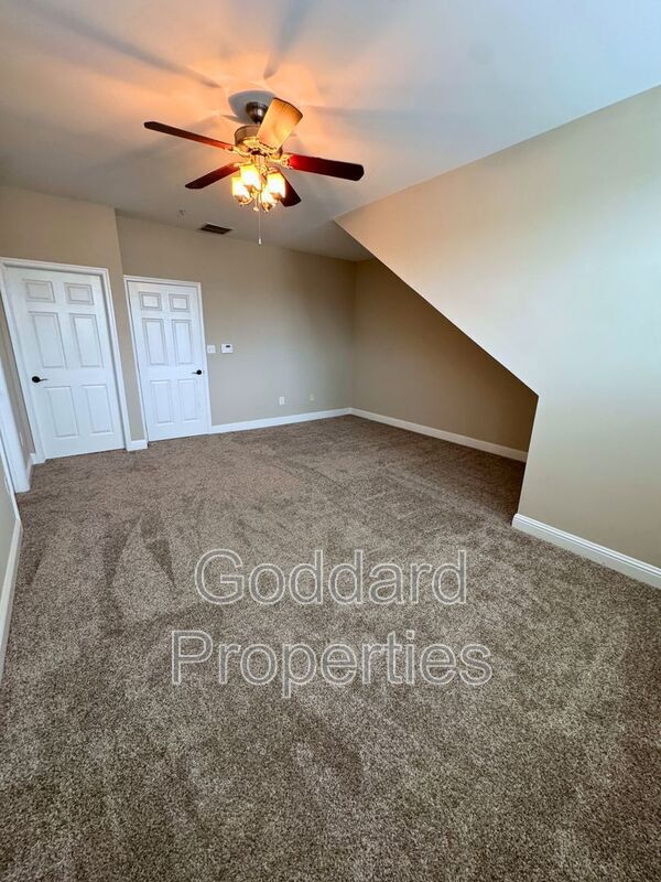 Building Photo - 8725 Grape Arbor Way