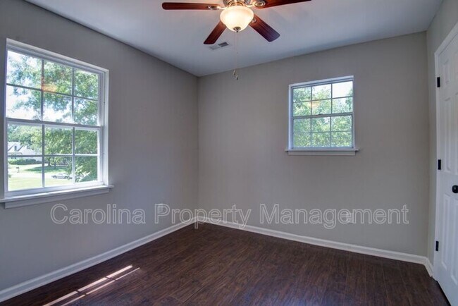Building Photo - 11205 Vintage Ln