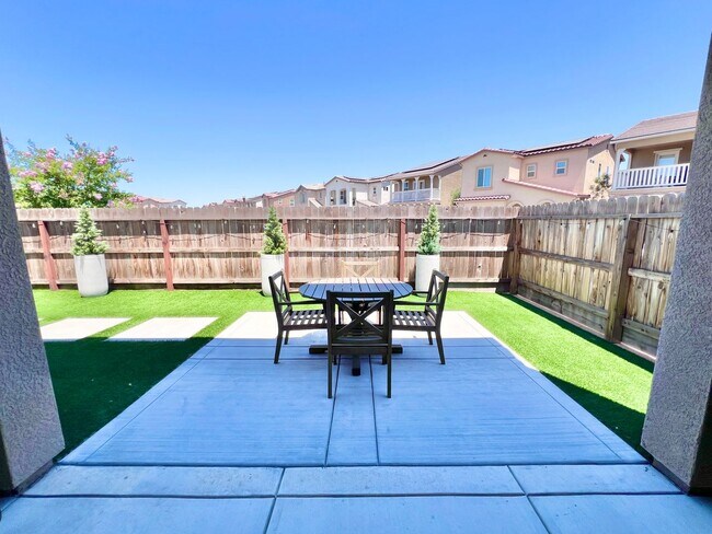 Building Photo - $2,395 Belmont & Fowler, Gated Community &...