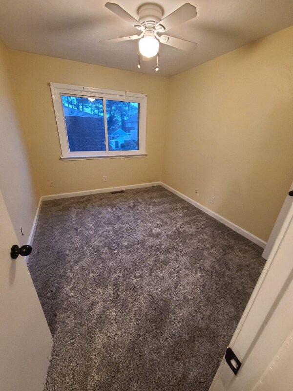 Building Photo - 8116 Tidal Rd