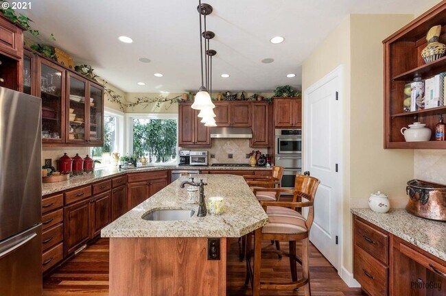 Kitchen 3 - 3272 Jayhawk Ct