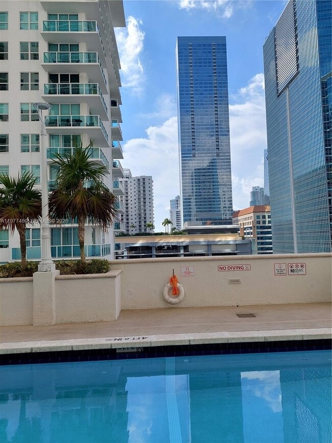 Building Photo - 1200 Brickell Bay Dr