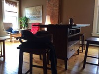 Building Photo - Bright Charming East Rock 2BR Steps to Yale