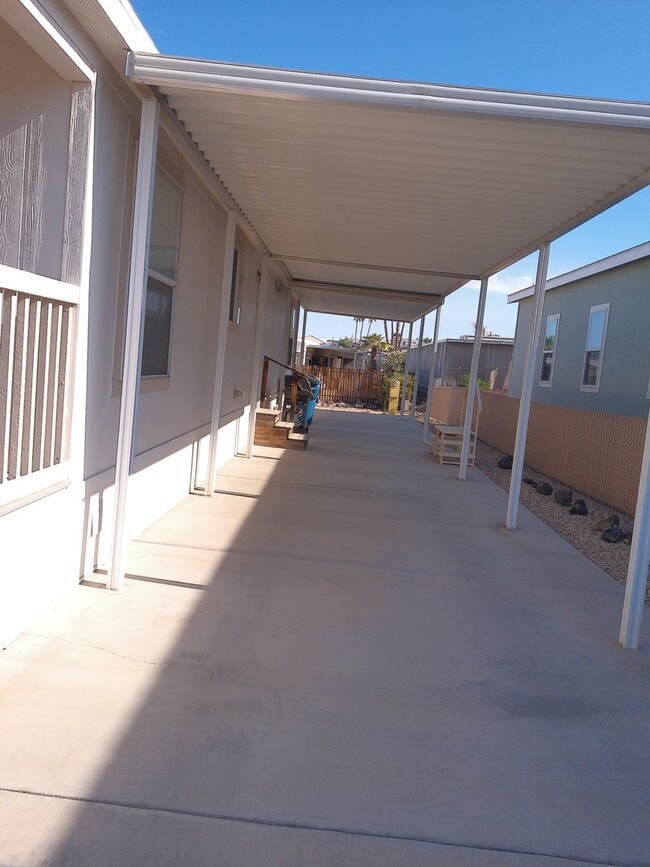 Building Photo - WInter Rental Oct to April 2026