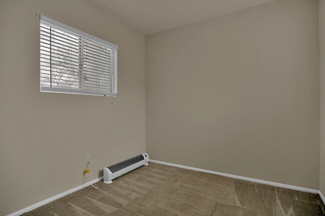 Building Photo - (233) 7729-31 Gissler Ave