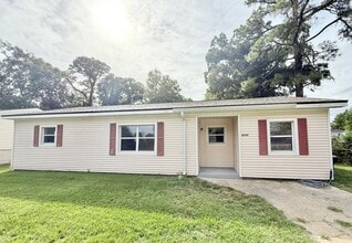 Building Photo - Charming 3-Bedroom Home + Bonus Room