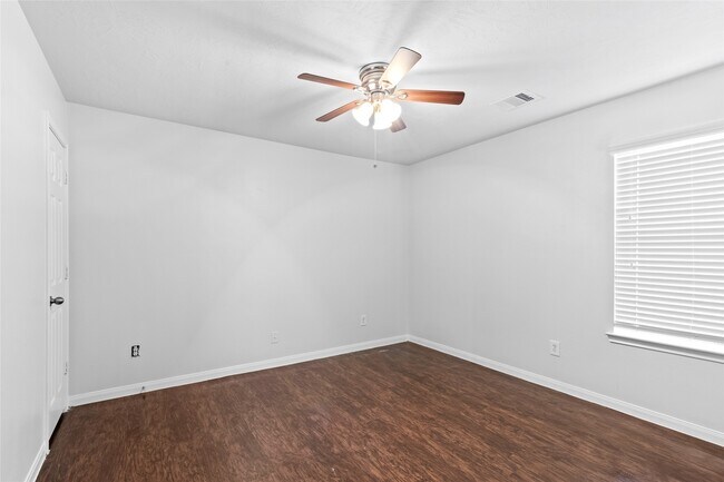 Building Photo - 2430 High Island Way