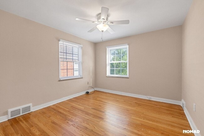 Building Photo - 3 Bedroom Completely Remodeled Single Fami...