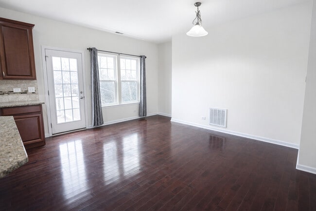 Building Photo - 3463 Bradbury Cir