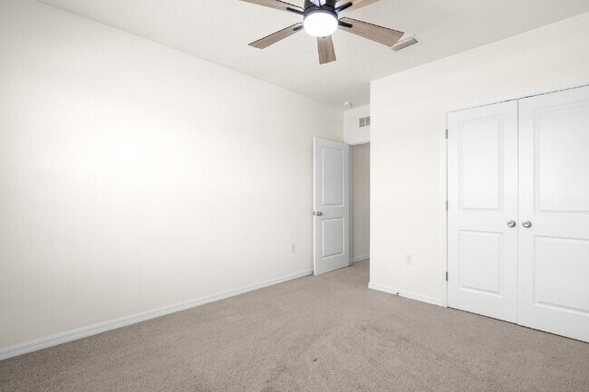 Building Photo - Home For Rent in Wesley Chapel!