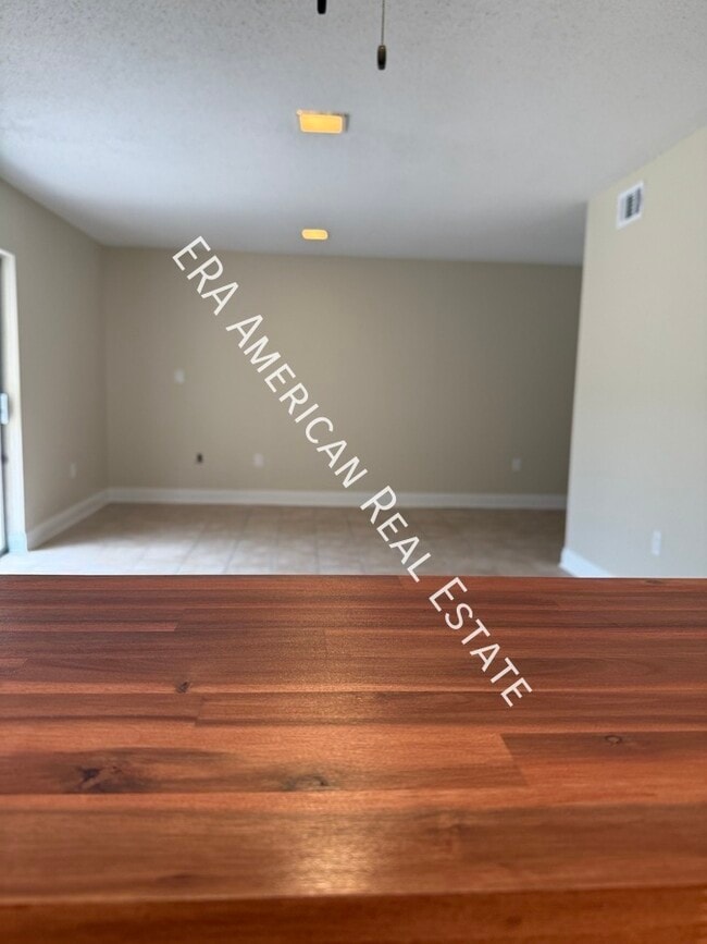 Building Photo - 405 Marshall Ct