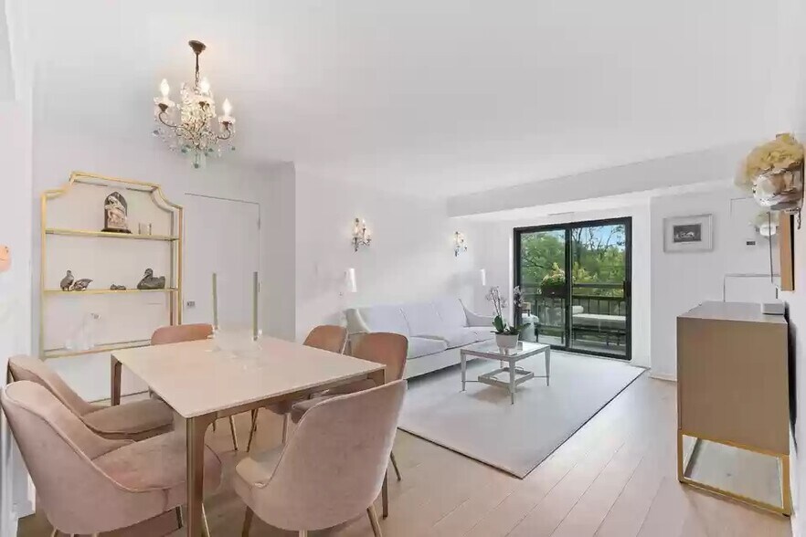 Building Photo - 2111 Wisconsin Ave NW