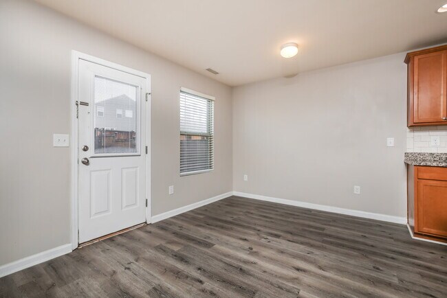 Building Photo - 3661 Althorp Drive