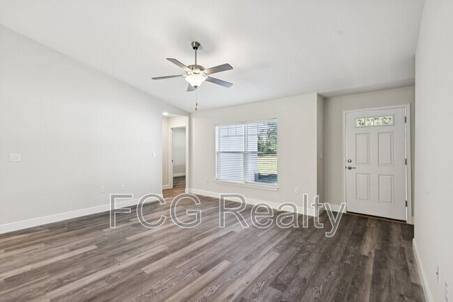 Building Photo - 10675 N Adler Dr