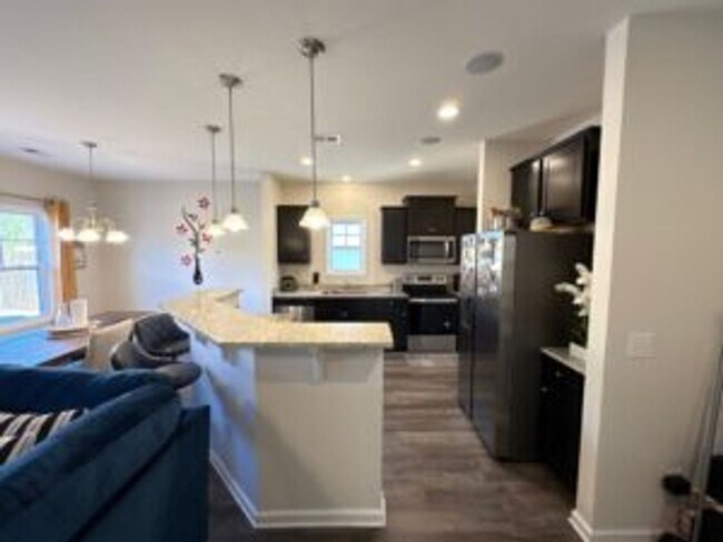 Building Photo - Beaufort Farms