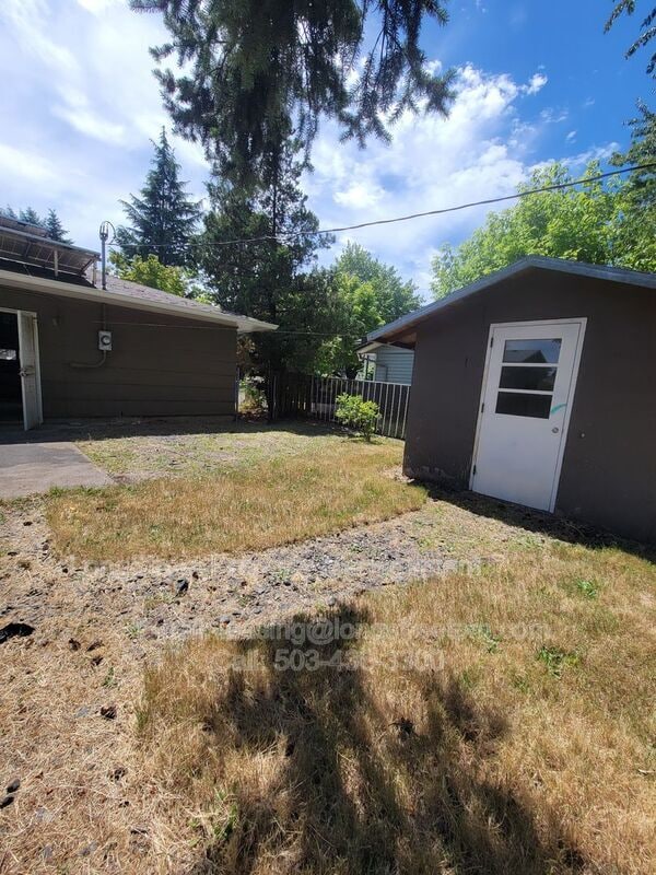 Building Photo - 14625 NE Knott Ct