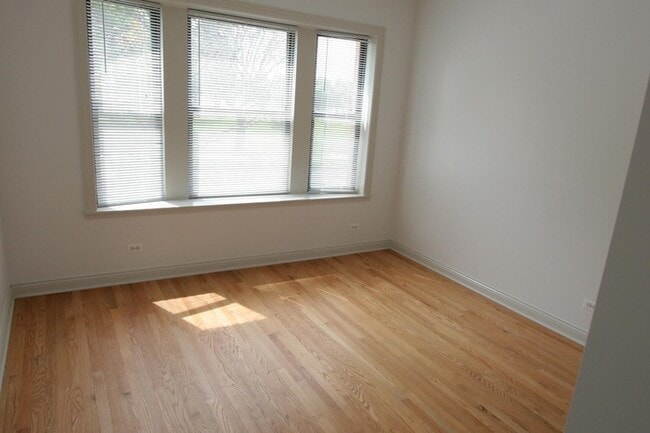 Floorplan - 5355-5361 S. Cottage Grove Avenue