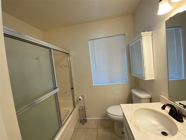 Building Photo - 2903 Carl Dr