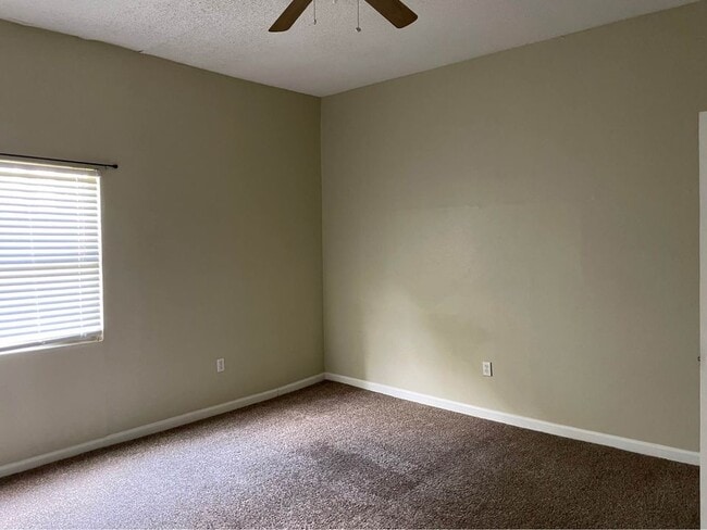 Building Photo - 3321 Napoleon Ave