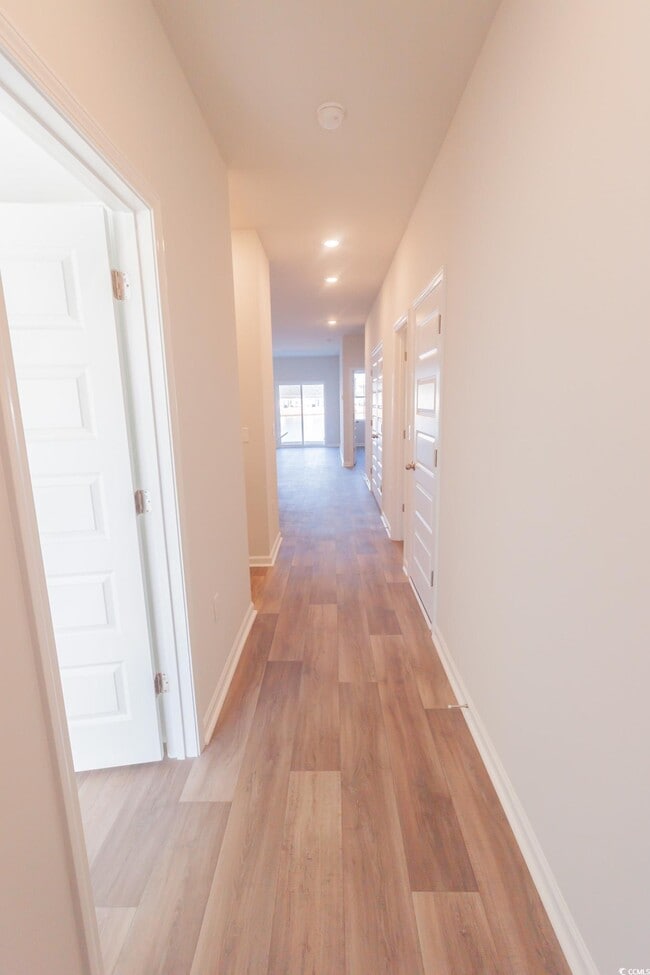 Building Photo - 1375 Speedway St