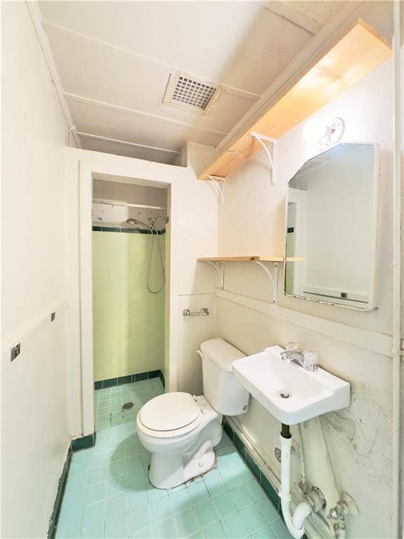 Building Photo - 645 W Dickson St