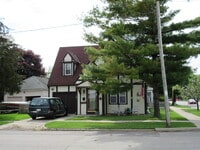 Building Photo - 241