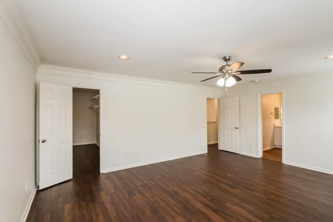 Building Photo - 29622 Legends Bluff Dr