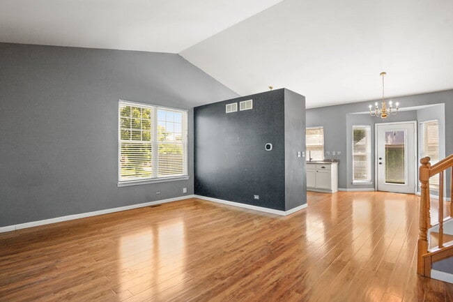 Building Photo - 776 Chesterfield Ln