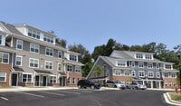 Building Photo - Rooney Ridge