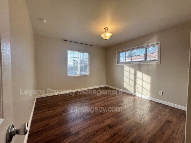 Building Photo - 7118 Watt Ave