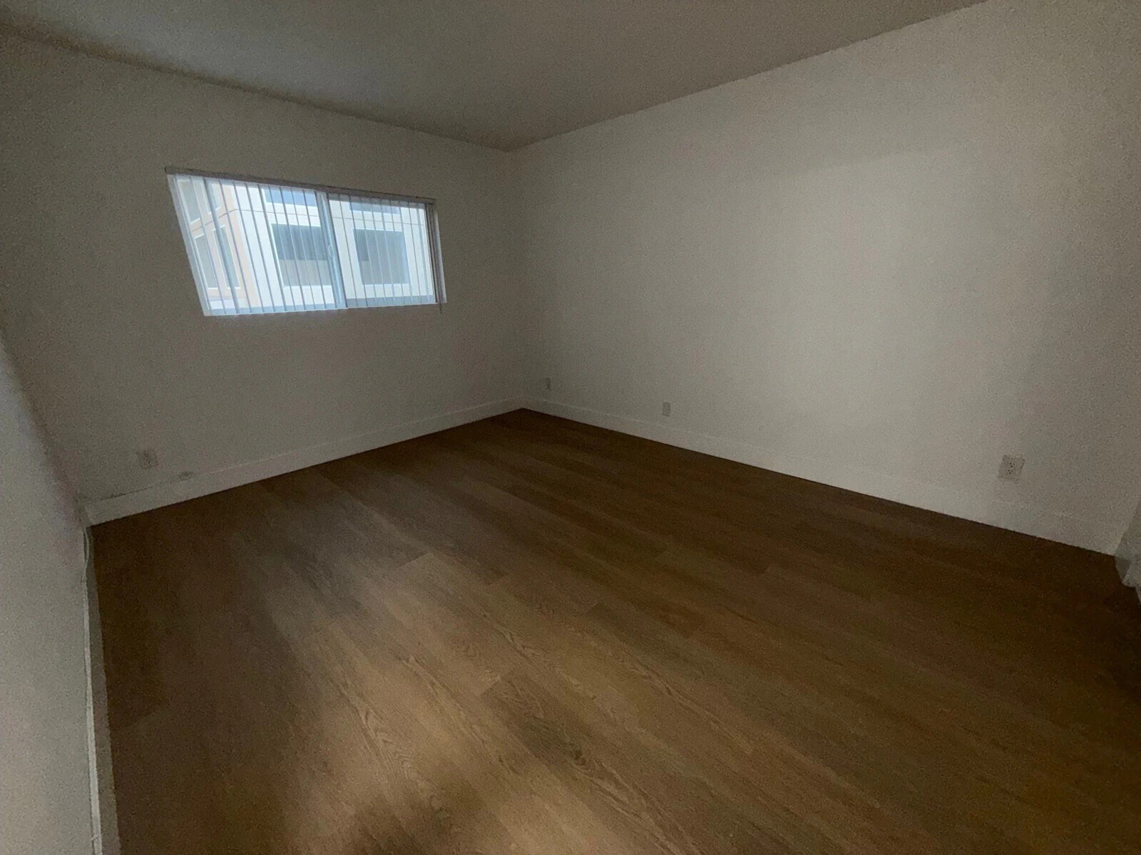 Building Photo - 10776 Rose Ave