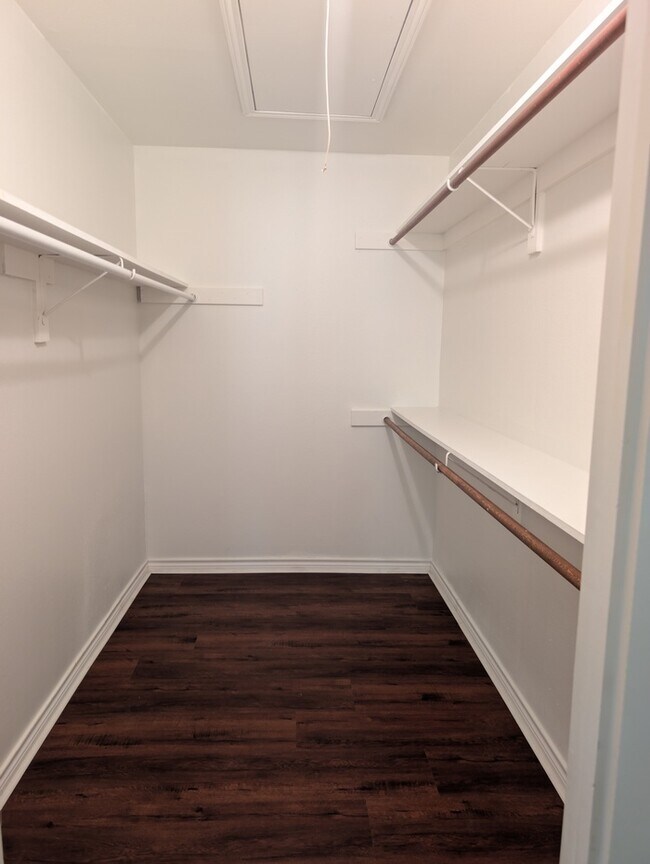 Building Photo - Spacious 3BR 3BA • Attached Garage • Two Patios • Two Primary Suites in Spring