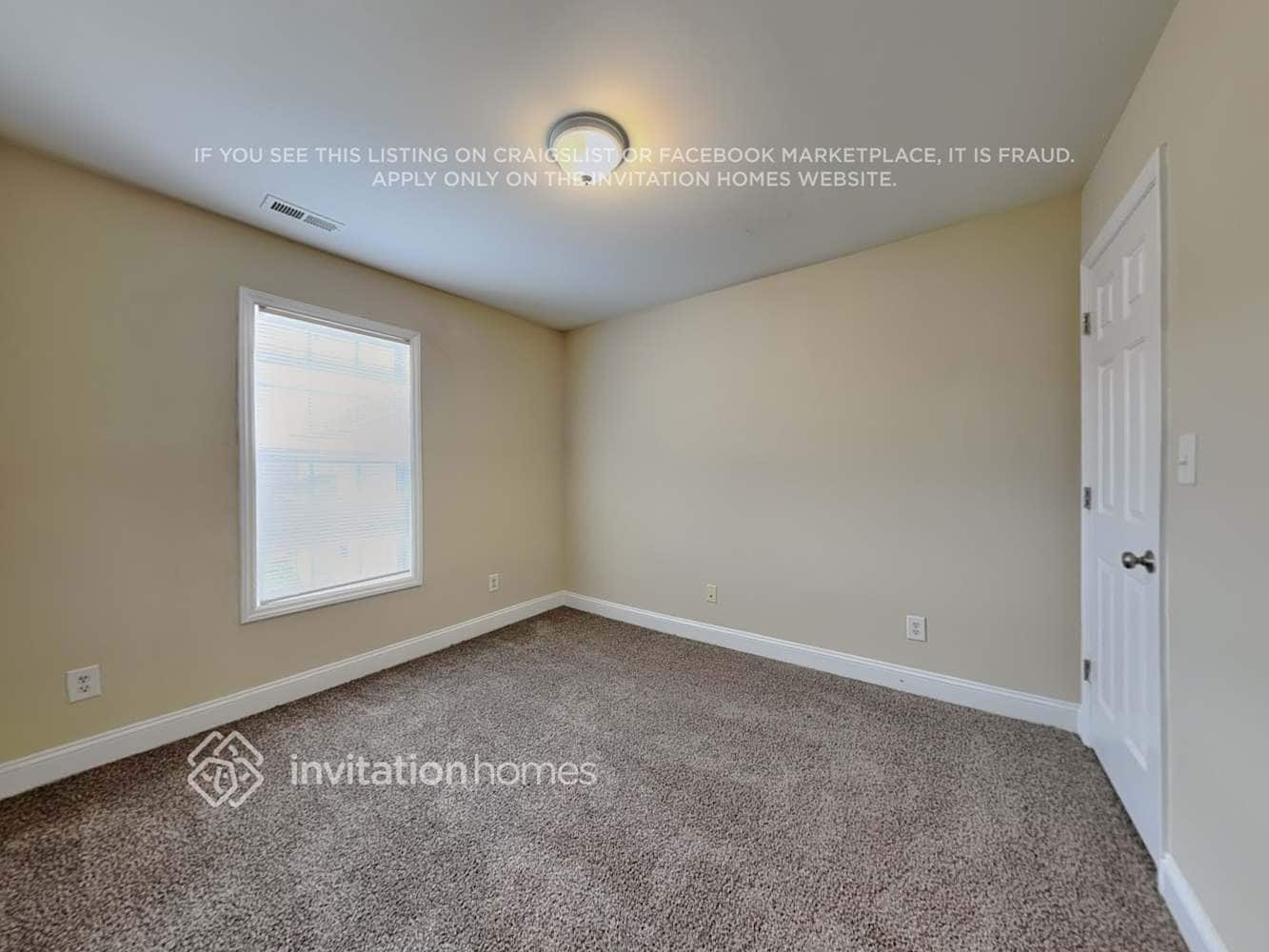 Building Photo - 1410 Nicklaus Dr