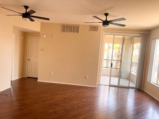 Building Photo - 7135 S Durango Dr