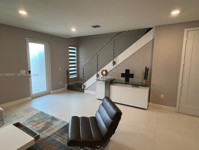 Building Photo - 10355 NW 66th St