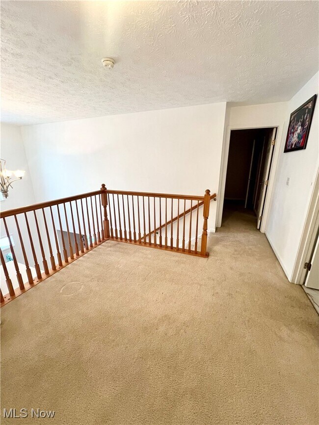 Building Photo - 654 Brookwood Ct