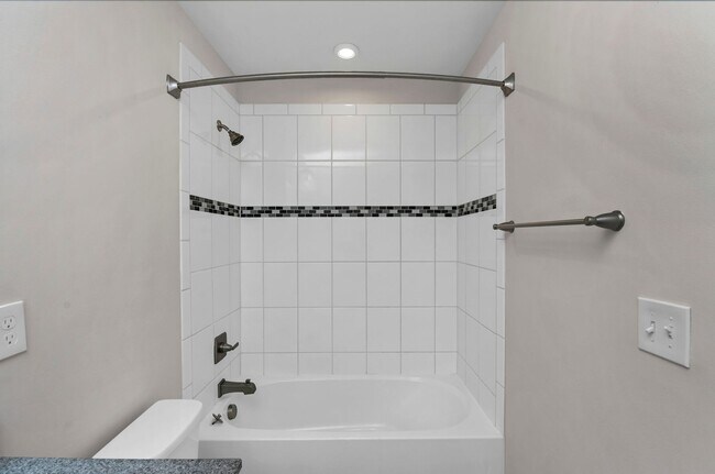 Building Photo - 217 Golden Fluke Dr