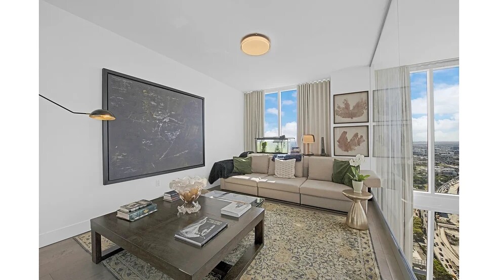 Building Photo - 1040 Biscayne Blvd