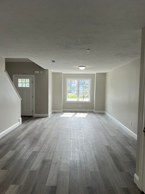 Building Photo - 5 Santana Wy