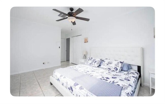 Building Photo - 536 NW 43rd St