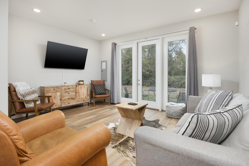 Building Photo - 1413 Stockyard Pl