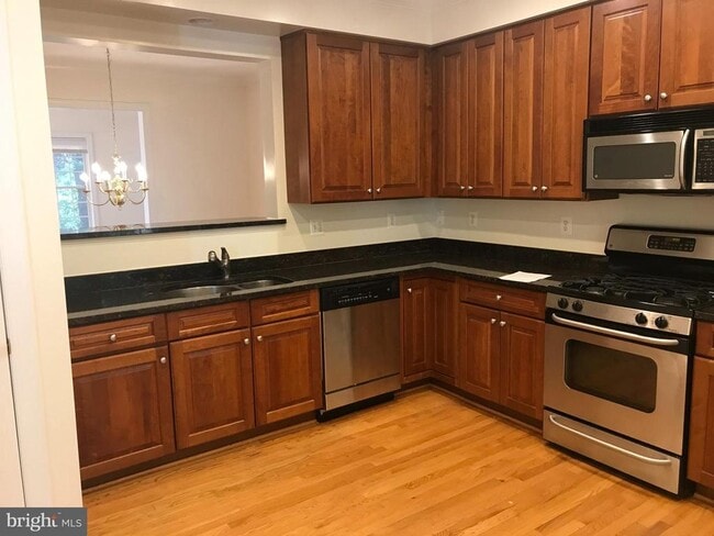 Building Photo - 5654 8th Rd N