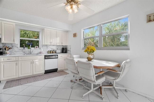 Building Photo - 1801 Eleuthera Point