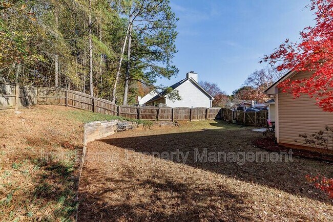 Building Photo - 160 Cedar Rock Trace