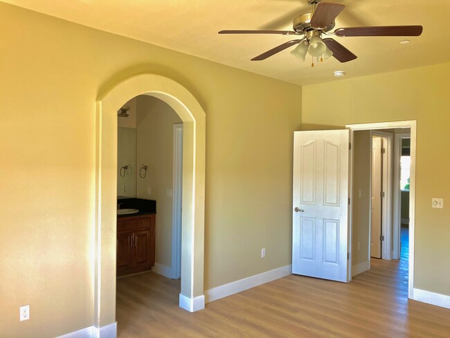 Building Photo - 725 Costa Alyssa Ct