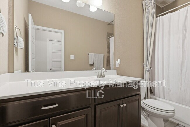 Building Photo - 4727 La Santa Rd