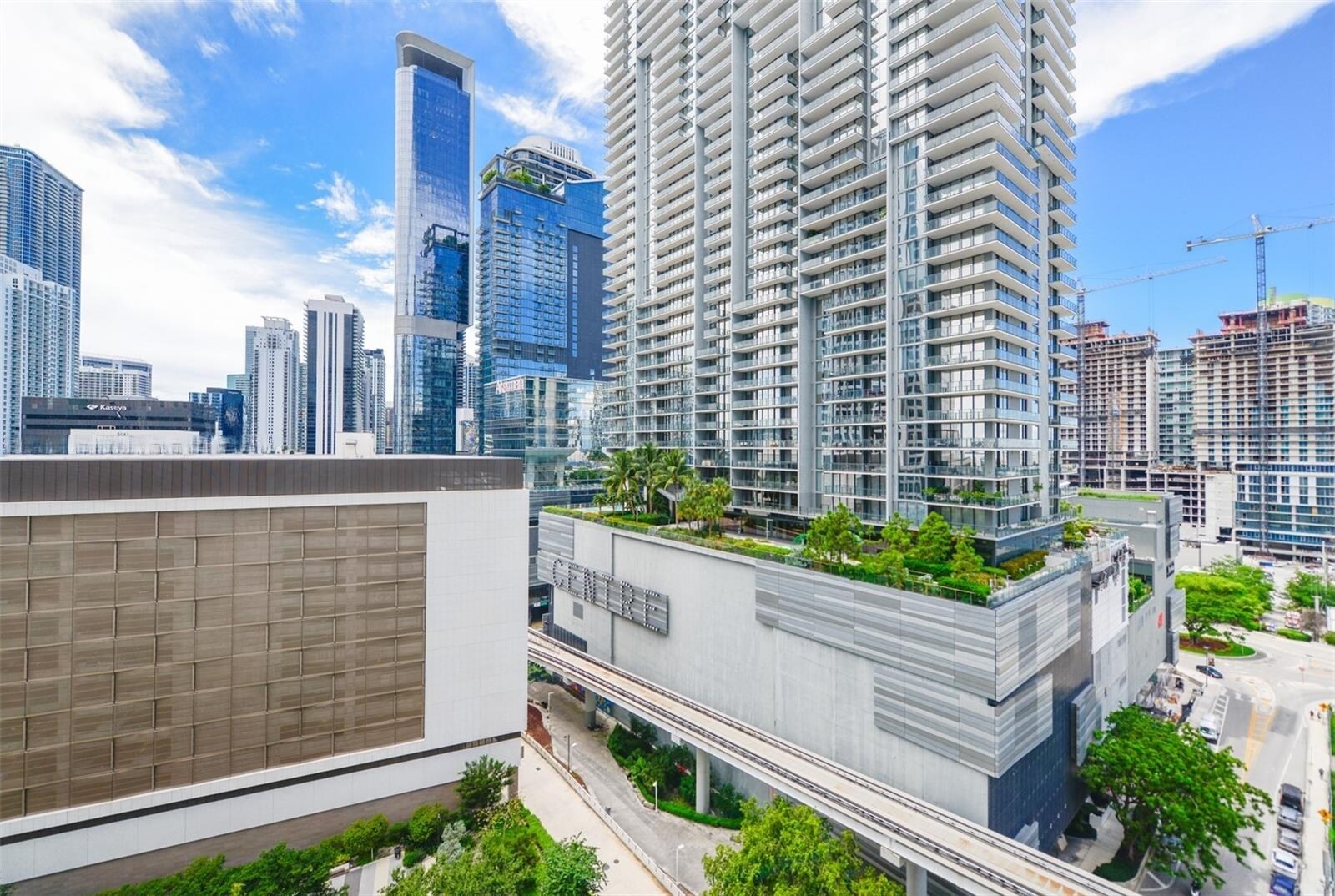 Building Photo - 31 SE 6th St