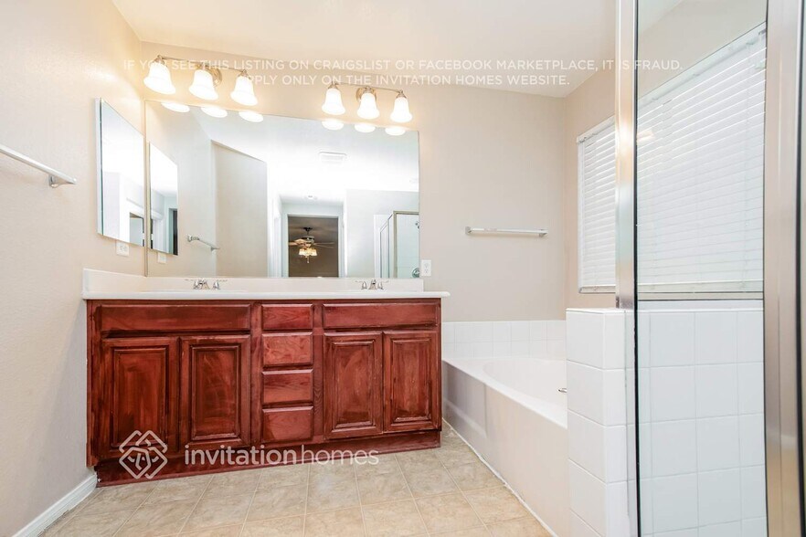 Building Photo - 1840 Arrow Stone Ct