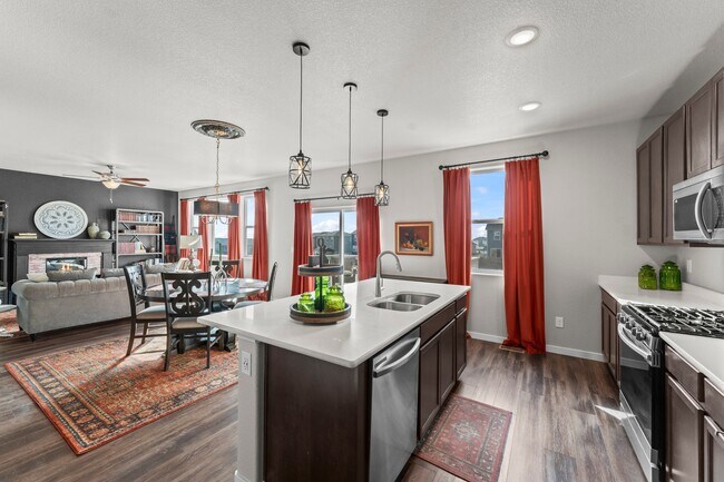 Building Photo - 5204 Roundhouse Dr