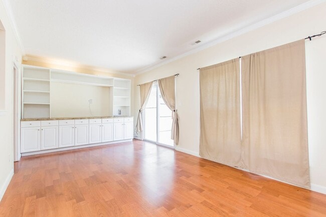 Building Photo - Your Dream Home in Virginia Beach Awaits!